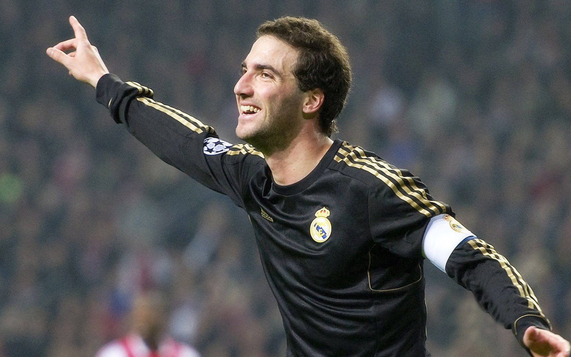 开云下载-罗德里,舞台越大越强,爱尔兰争冠战中的巨人杀手