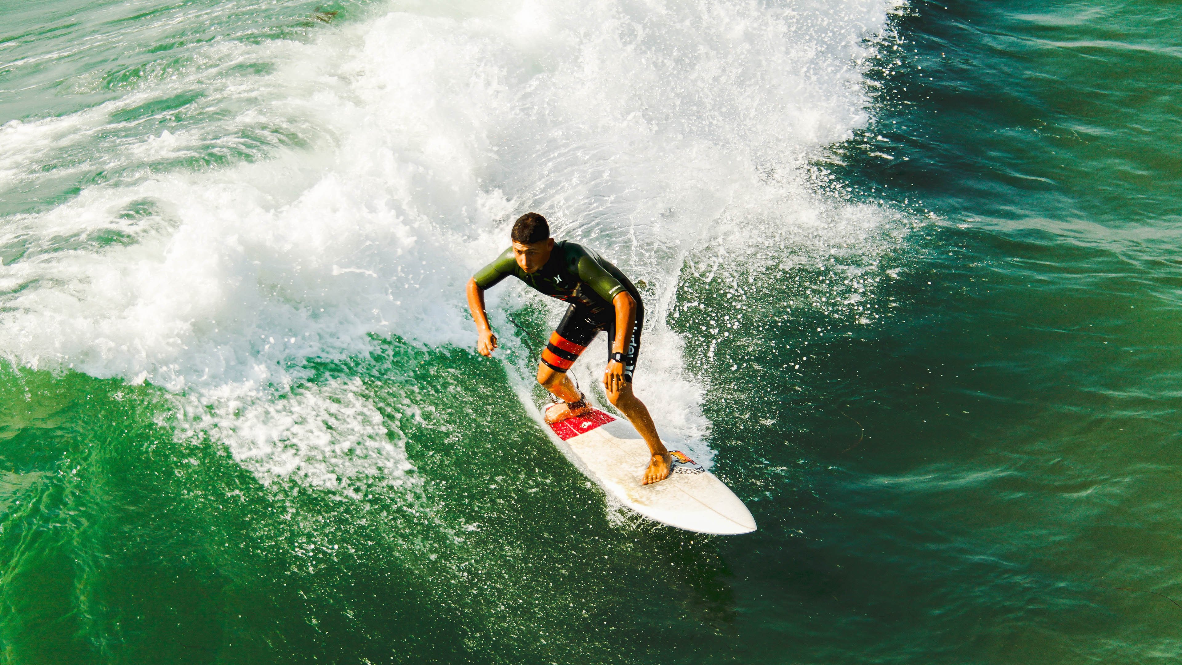 开云平台-西决生死战之夜，基米希全程高能输出，当沉默的引擎点燃全场